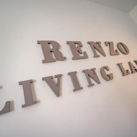Renzo & Lucia Living